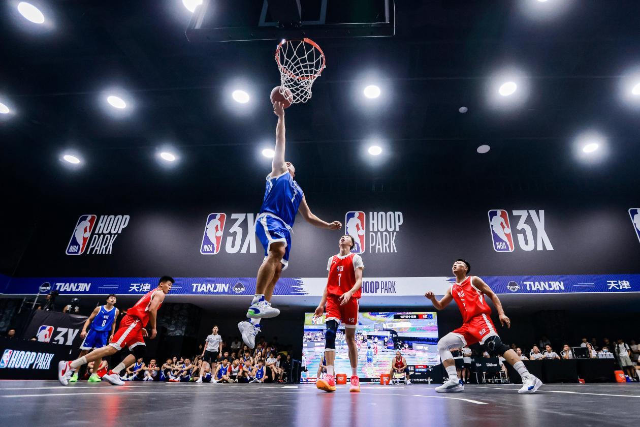 底特律活塞训练开放日；今晚遗憾出局引欢呼；NBA常规赛在即；临场指挥获称赞 -开云平台