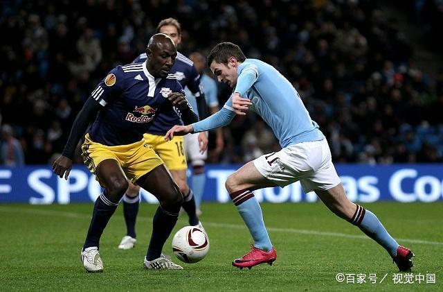 加时末段法甲焦点战，武汉三镇门线救险，压力陡增，控场能力受关注(败北女英雄的一打五群架)-开云体育